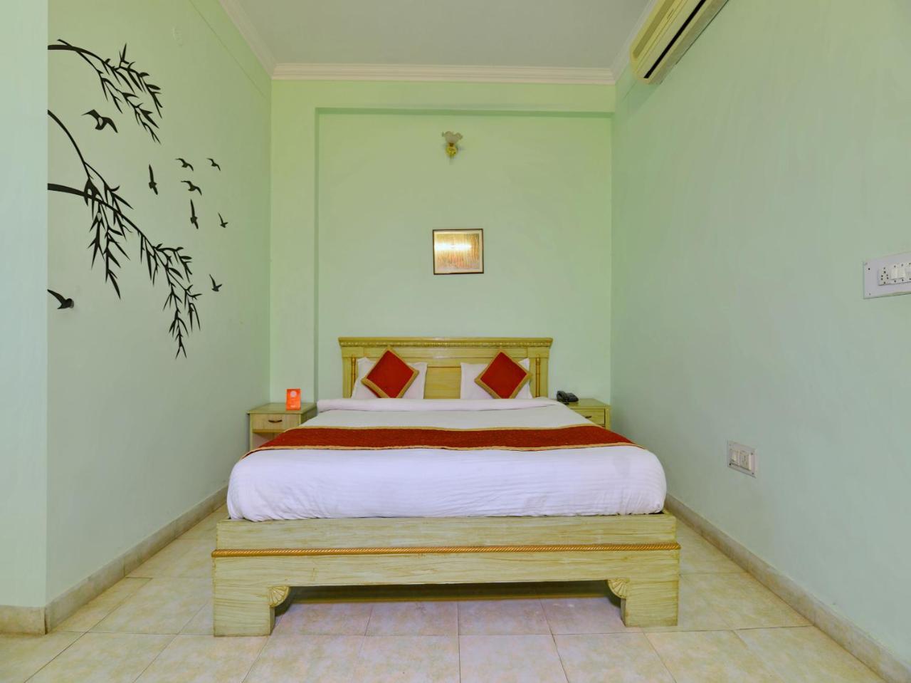 Oyo 8051 Don Jon Hotel 3*