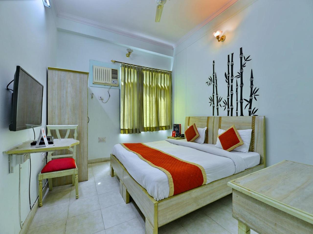 Oyo 8051 Don Jon Hotel